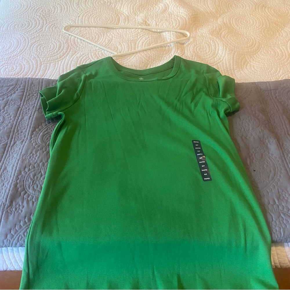 Lands' End Vibrant Green tee